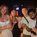 Lakeview Backpackers Hostel & Rooftop Bar