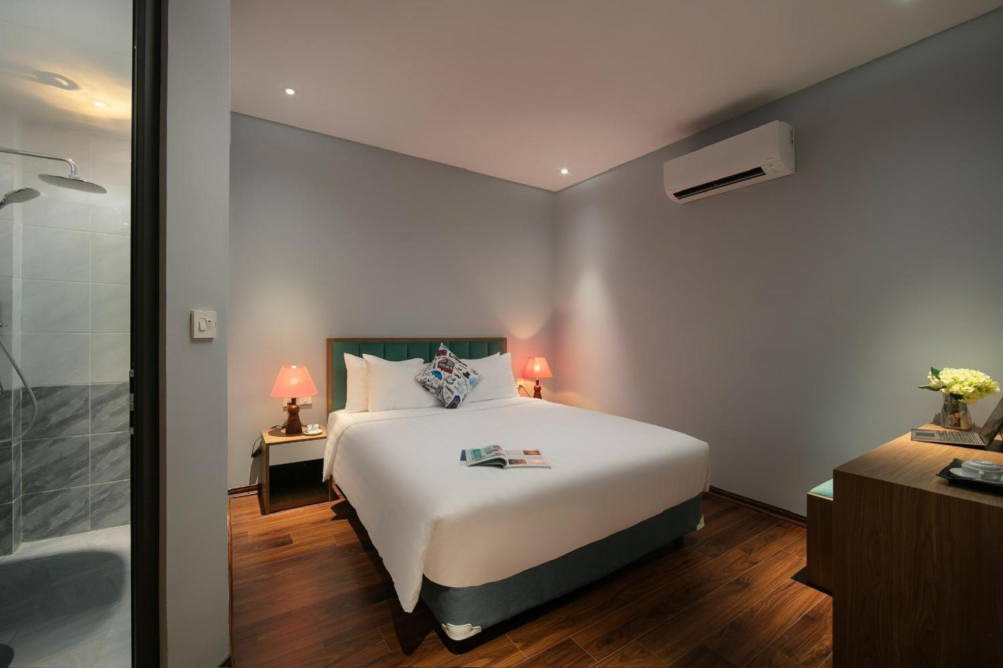 Lakeview Backpackers & Rooftop Bar Hostel