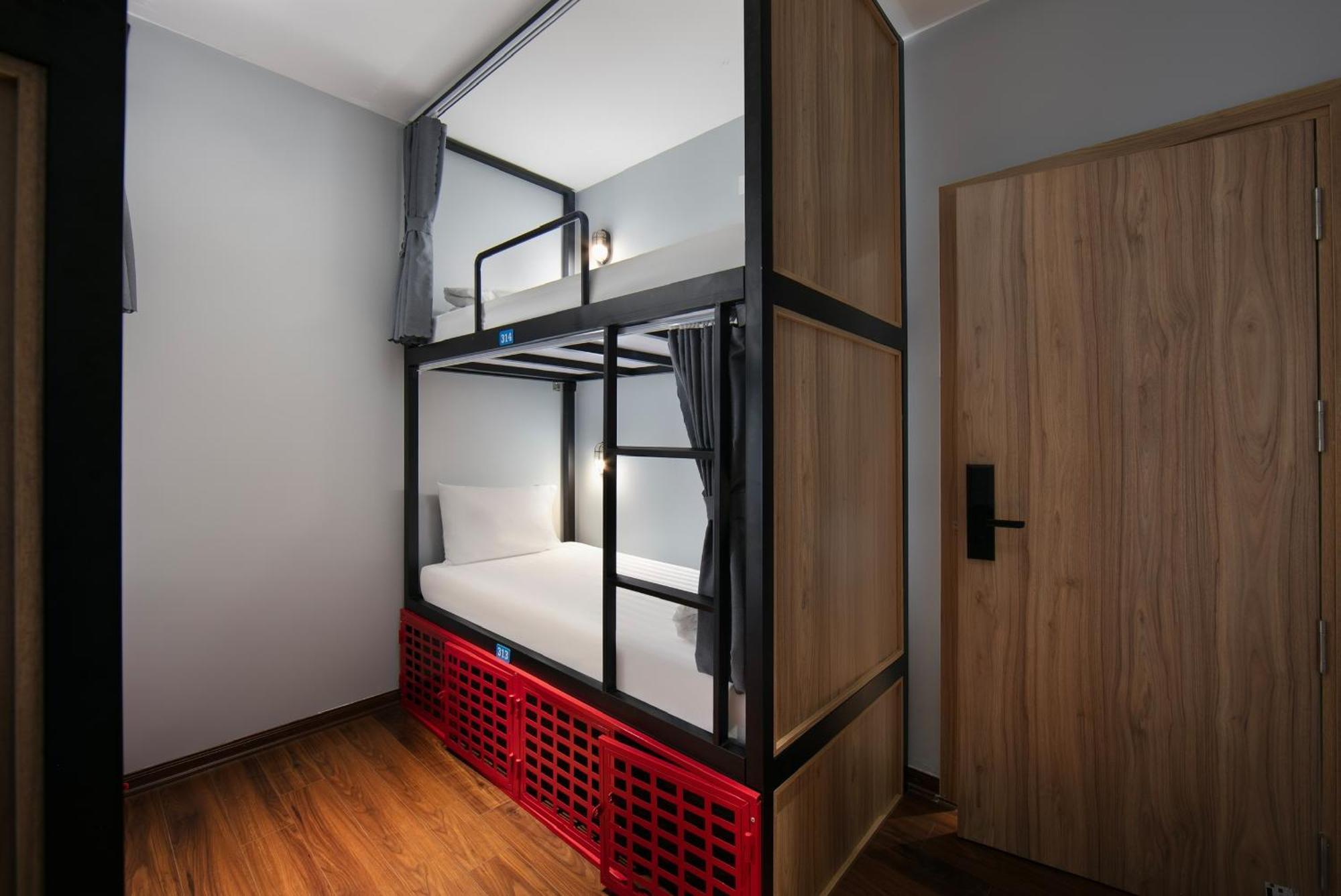 Hostel Lakeview Backpackers & Rooftop Bar *